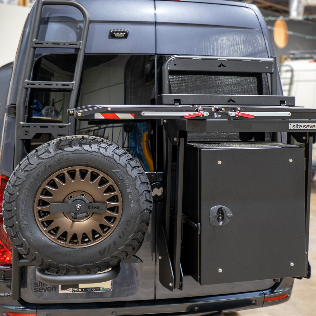 Aluminum cargo box