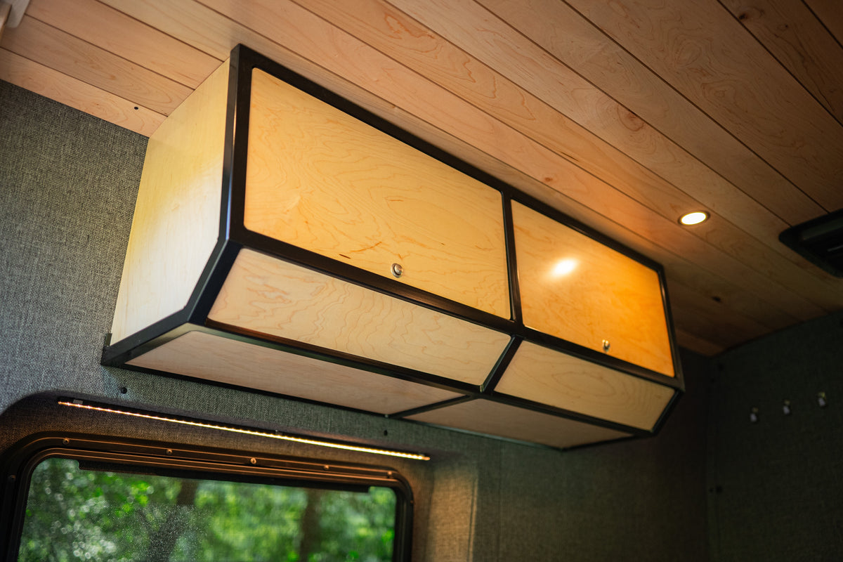 Upper cabinet